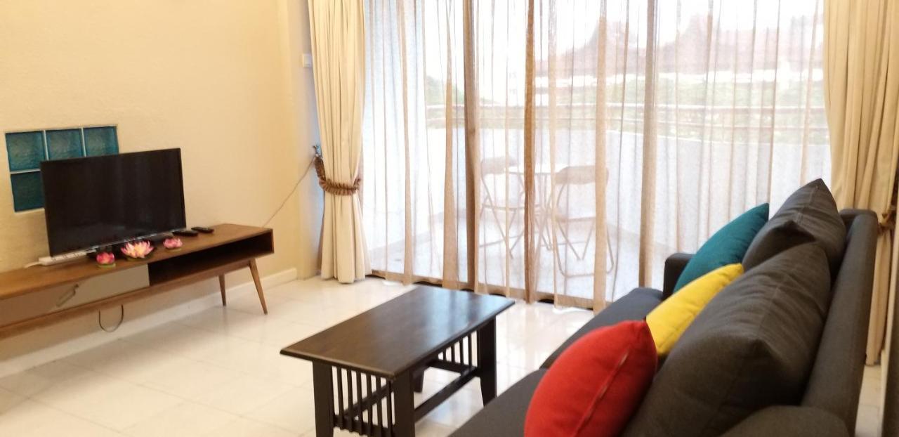 Poolview Resort Batu Ferringhi 502 - 2 Rooms Zewnętrze zdjęcie