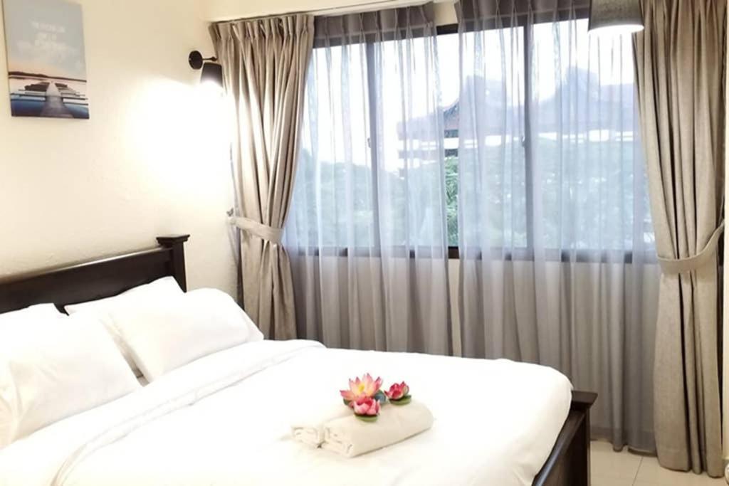 Poolview Resort Batu Ferringhi 502 - 2 Rooms Zewnętrze zdjęcie